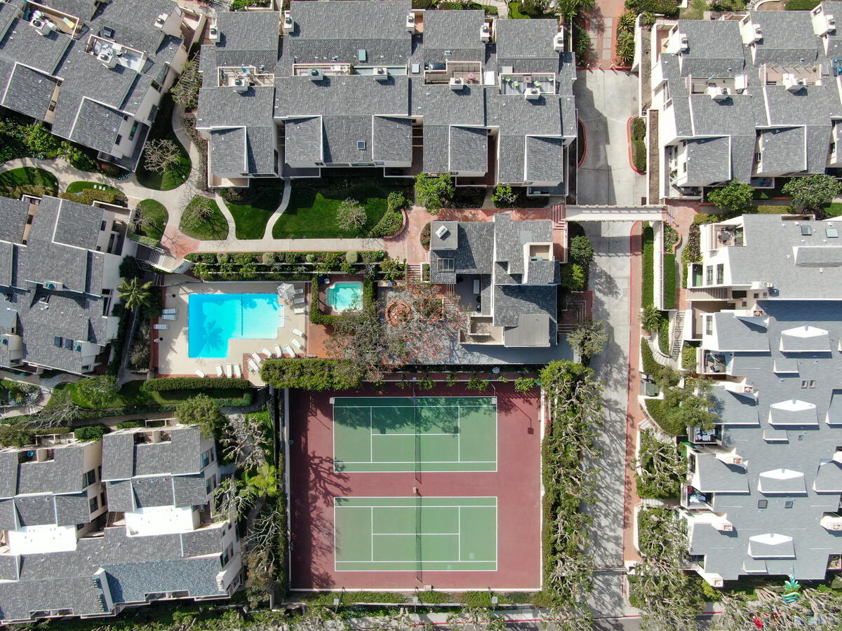 Leisure & Recreation Tennis Courts