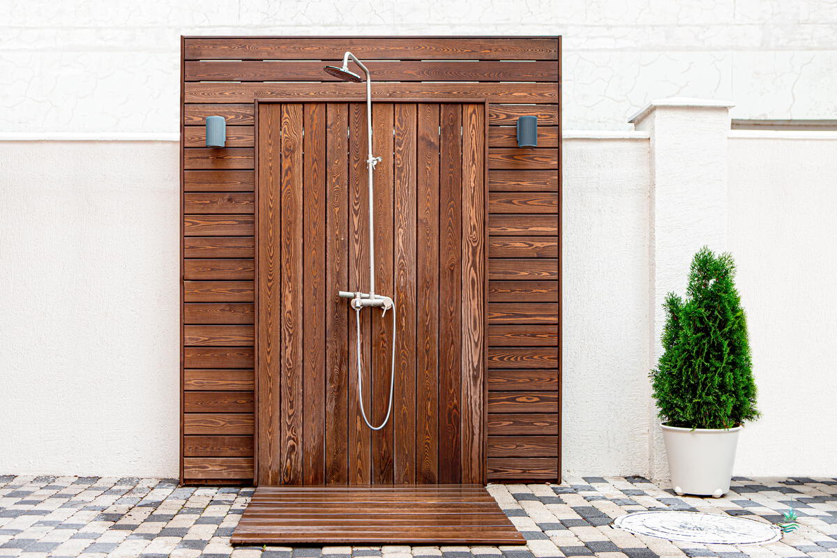 Water Features Outdoor Showers