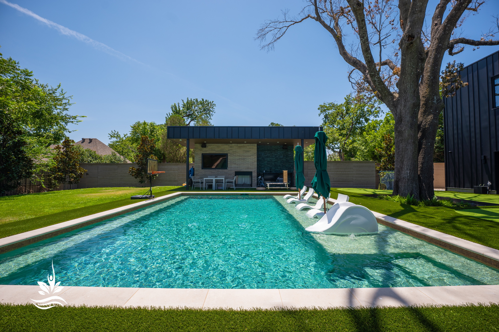 Swimming pool scene in Dallas