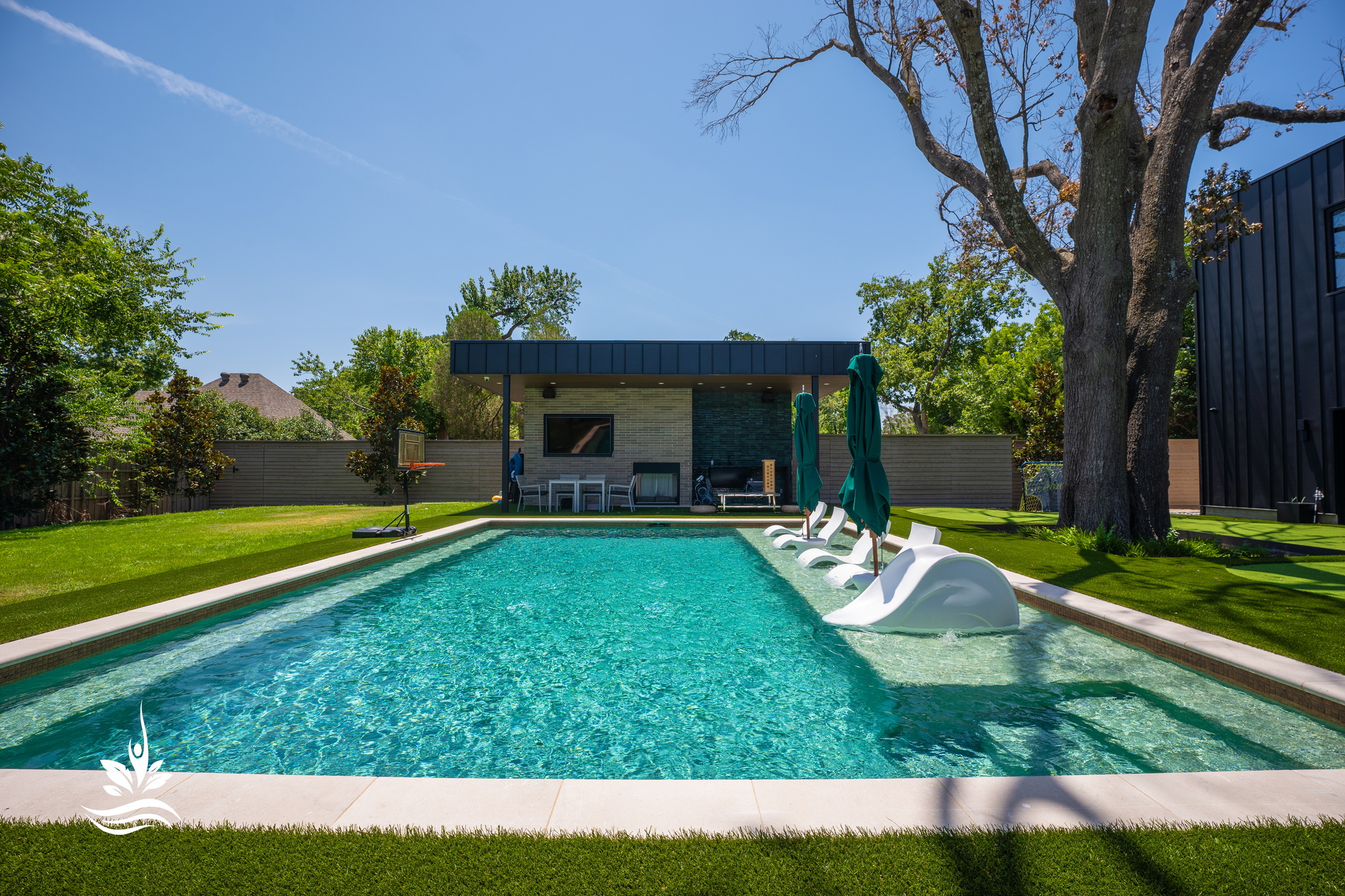 Swimming pool scene in Dallas