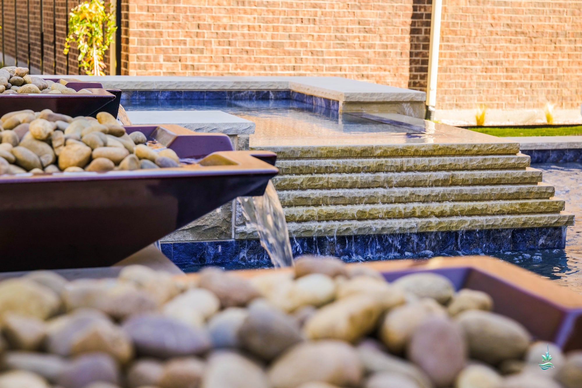 Water Bowl with Spa Tiered Descent