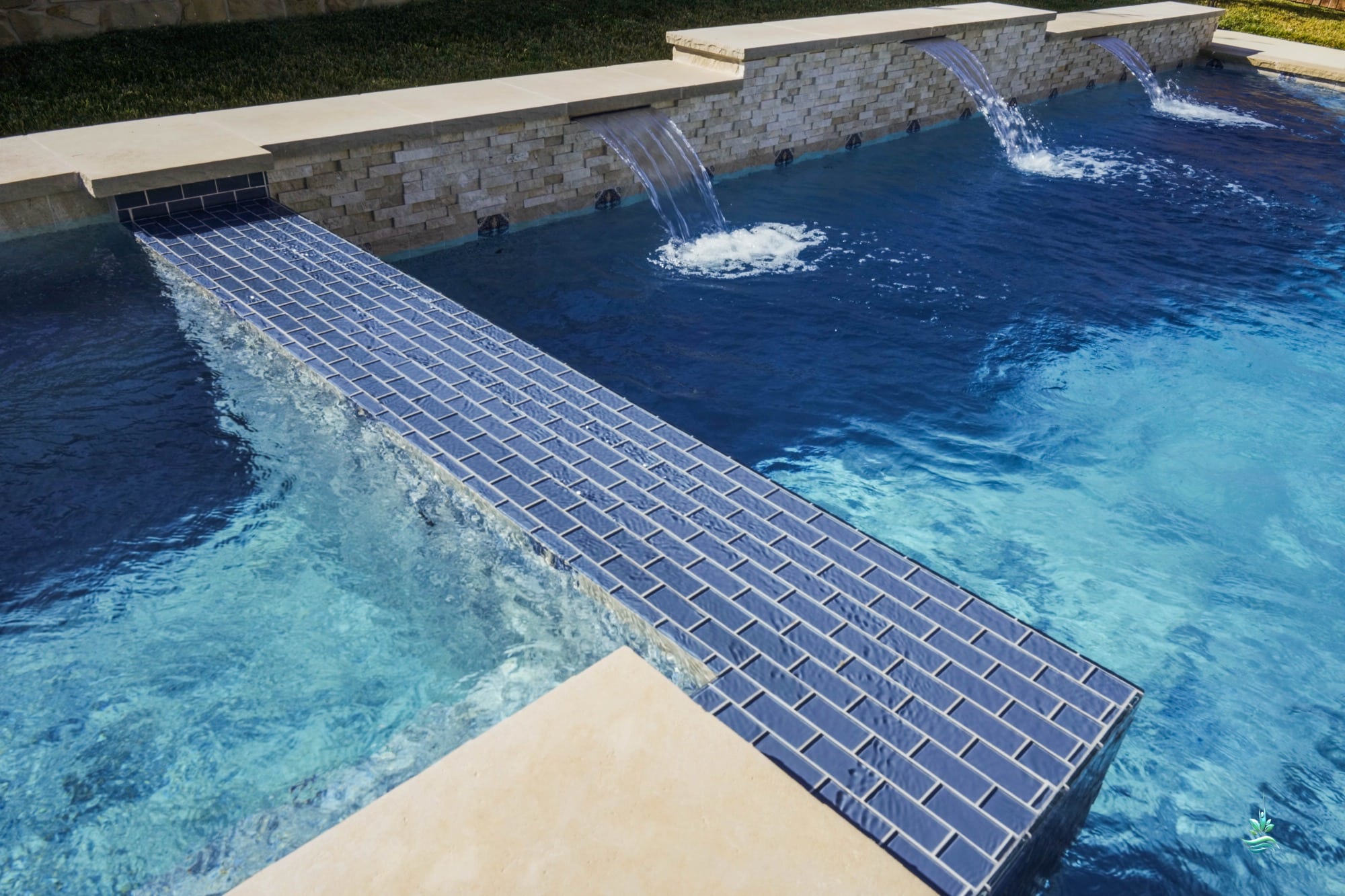 Glass tile spa spillover